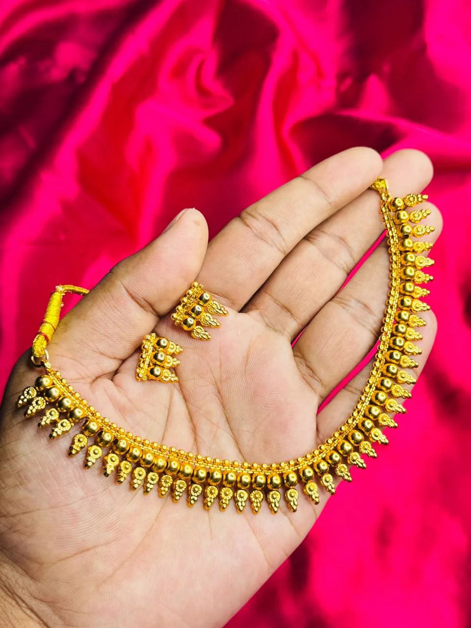 Antique Gold-Plated Beaded Drop Choker and Stud Set Antique Gold-Plated Beaded Drop Choker and Stud Set